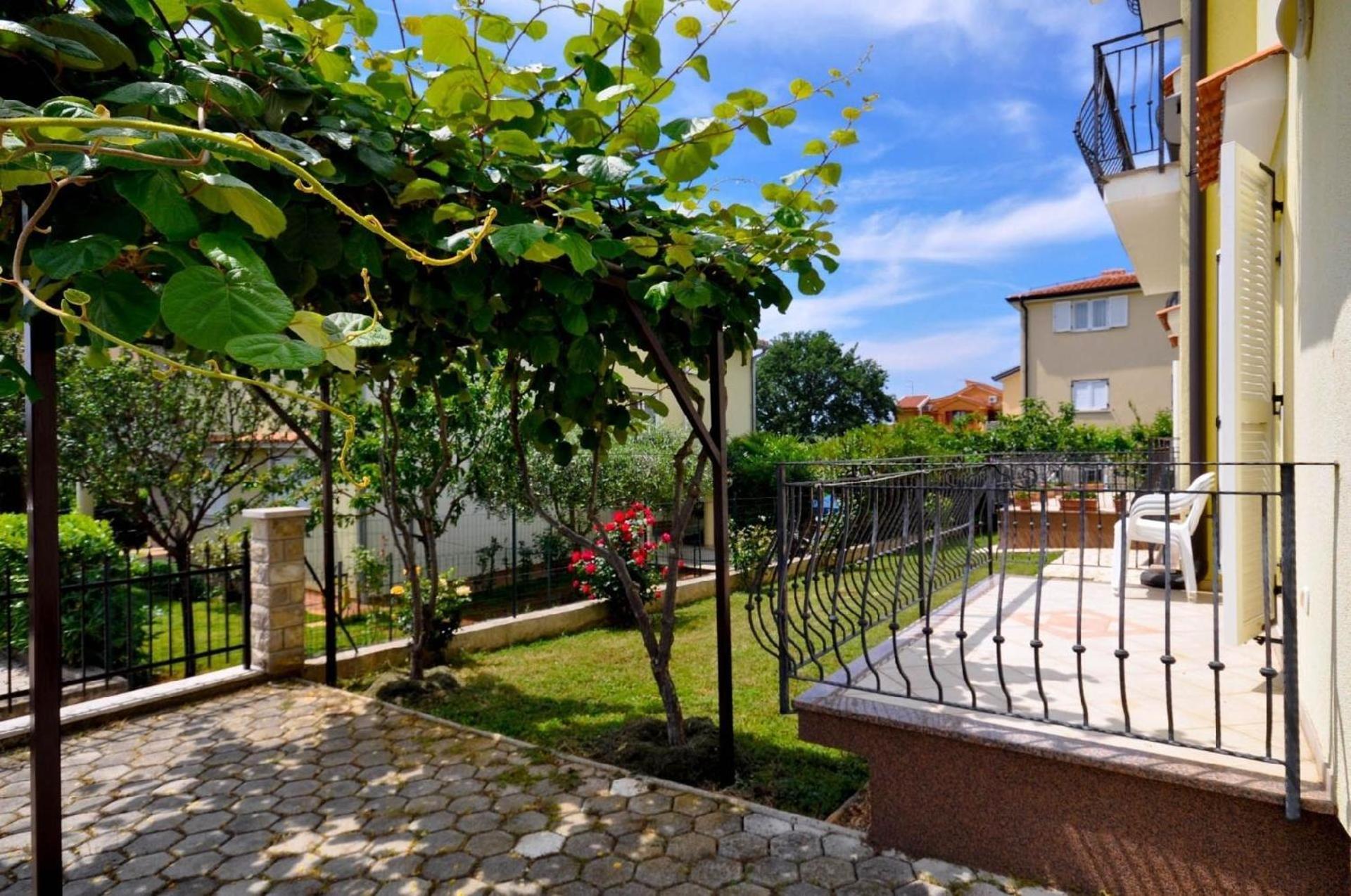 Ferienwohnung Fuer 2 Personen 30 M2 In Novigrad, Istrien Karpinjan ภายนอก รูปภาพ